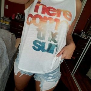 AEO Graphic Tank